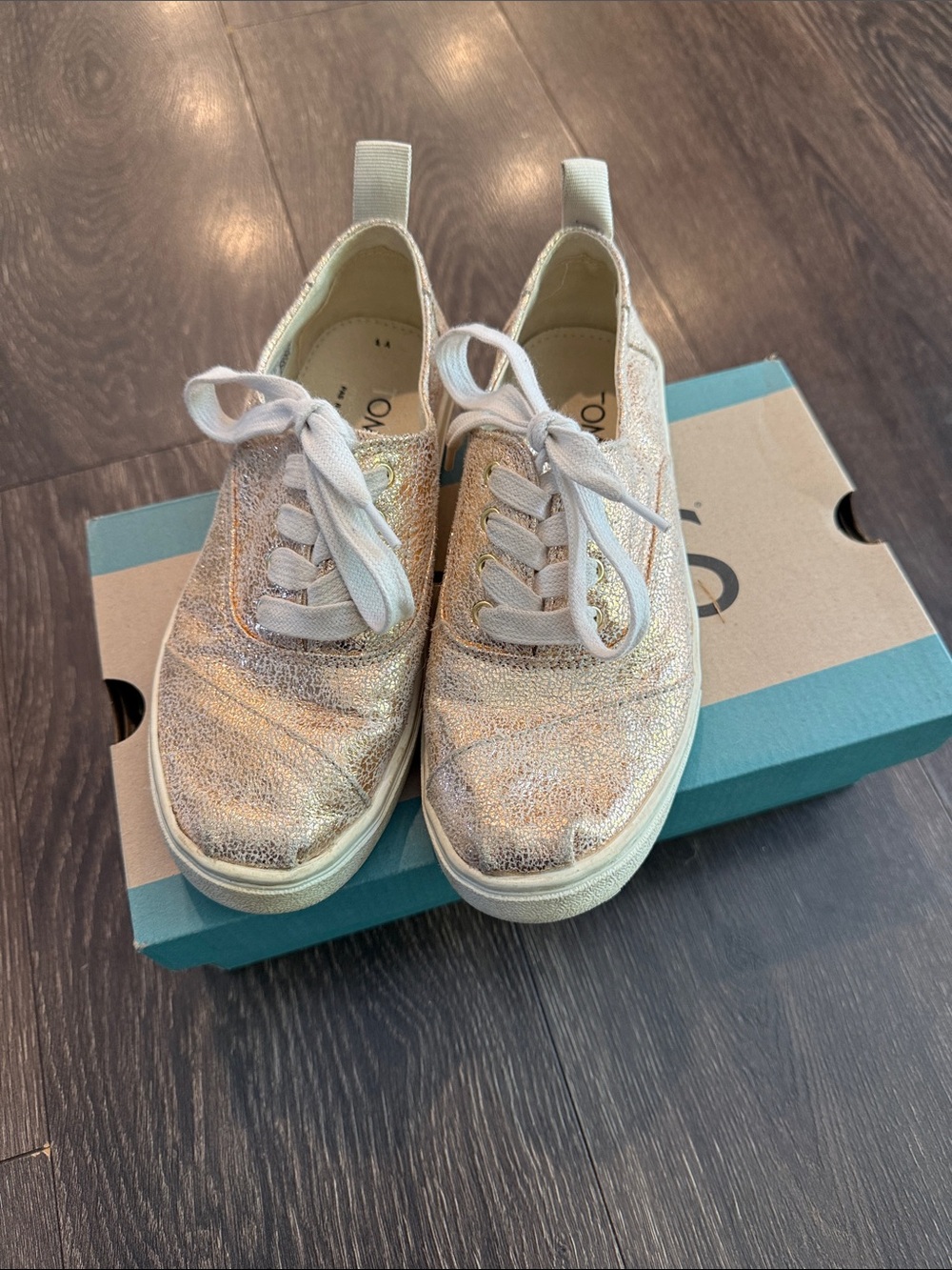 Toms Kids Metallic Gold Lace-Up Sneakers